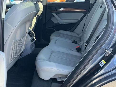 Used 2022 Audi Q5 2.0T Premium Plus w/ Premium Plus Package image 16