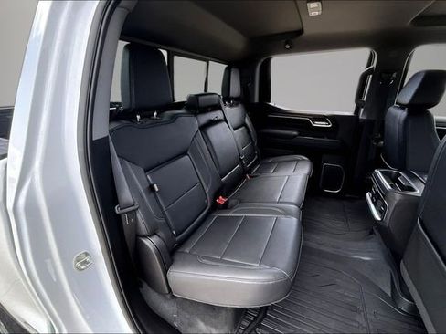 Used 2023 GMC Sierra 1500 SLT w/ SLT Premium Package AWD/4WD image 26