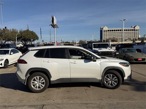 Used 2024 Toyota Corolla Cross L image 4