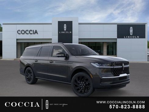 New 2026 Lincoln Navigator L Reserve w/ Jet Appearance Package AWD/4WD image 7