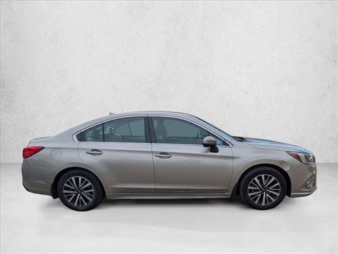 Used 2018 Subaru Legacy 2.5i Premium image 2