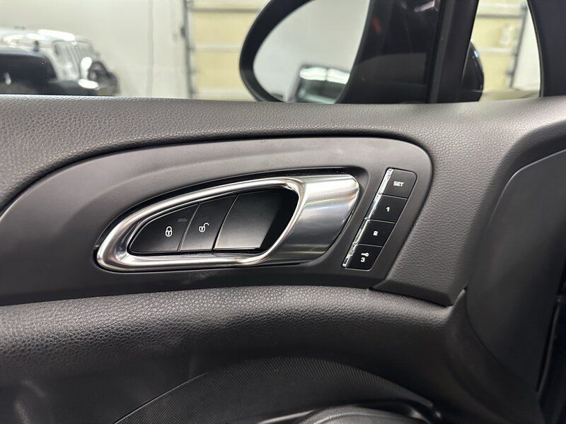 Used 2013 Porsche Cayenne GTS AWD/4WD image 28