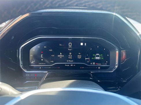 Used 2023 GMC Sierra 1500 SLT w/ X31 Off-Road Package image 12