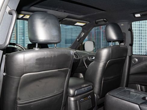 Used 2023 Nissan Armada SL w/ Midnight Edition Package image 19