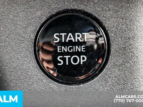 Used 2025 Nissan Rogue SV image 46