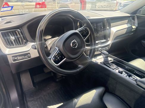 Used 2018 Volvo XC60 T6 Inscription w/ Convenience Package AWD/4WD image 3