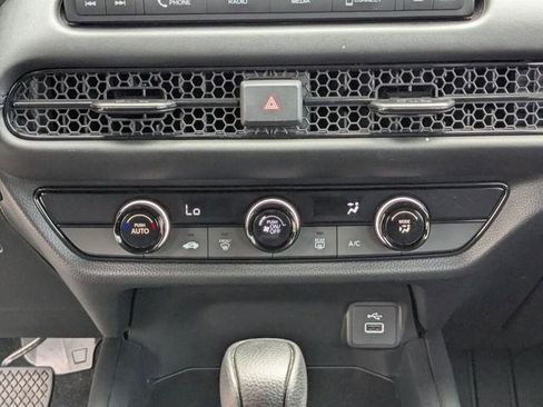 Certified 2024 Honda HR-V LX image 16