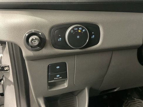 New 2026 Ford Transit 250 148 Medium Roof image 8