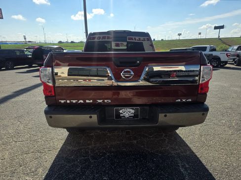 Used 2017 Nissan Titan Platinum Reserve AWD/4WD image 6