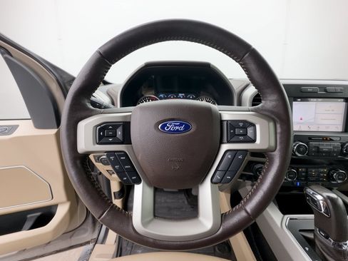 Used 2019 Ford F150 Lariat RWD image 10