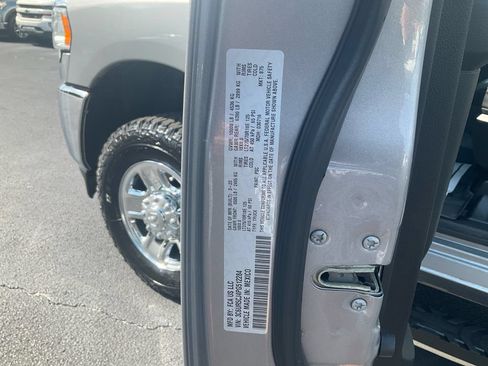 Used 2023 RAM 2500 Tradesman w/ Chrome Appearance Group AWD/4WD image 18