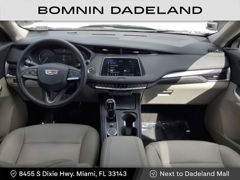 Used 2022 Cadillac XT4 Luxury w/ Driver Awareness Package image 14