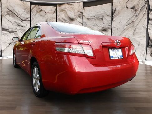 Used 2011 Toyota Camry LE w/ LE Extra-Value Pkg FWD image 9