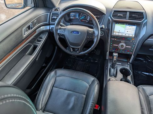 Certified 2017 Ford Explorer Limited w/ Equipment Group 303A image 9