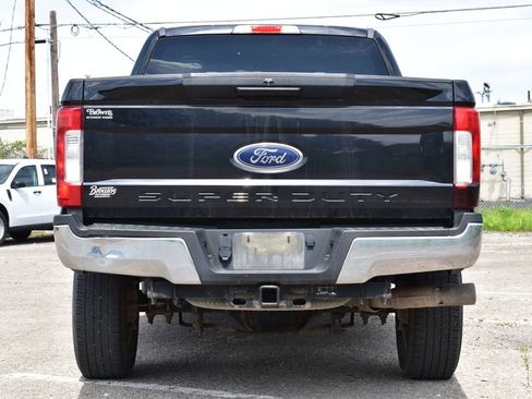 Used 2019 Ford F250 XLT AWD/4WD image 6