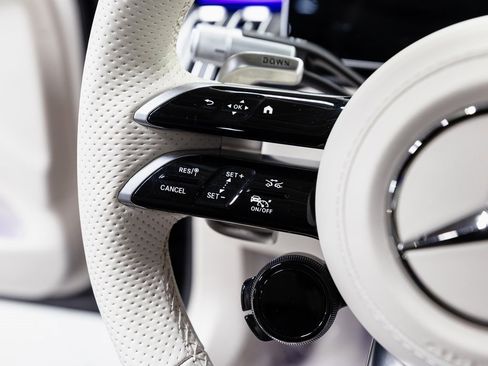 Used 2025 Mercedes-Benz S 63 AMG S image 11