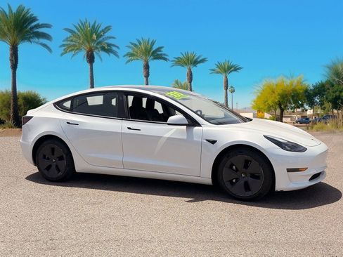 Used 2023 Tesla Model 3 Standard Range RWD image 7
