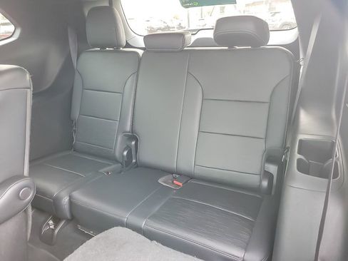 Certified 2025 Buick Enclave Sport Touring image 9