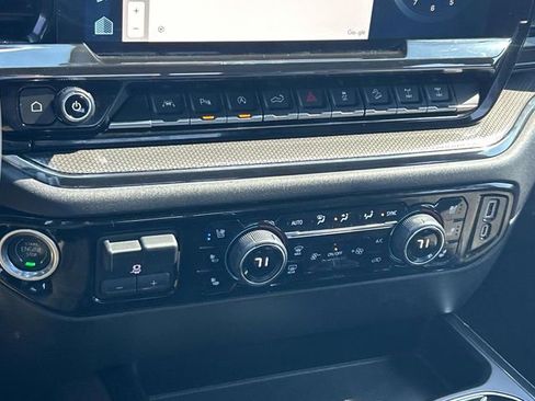 Used 2023 Chevrolet Silverado 1500 ZR2 w/ Technology Package image 41