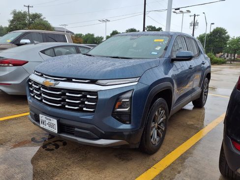 Used 2026 Chevrolet Equinox LT FWD image 1
