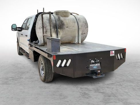 Used 2025 Ford F250 XL w/ XL Chrome Package image 8