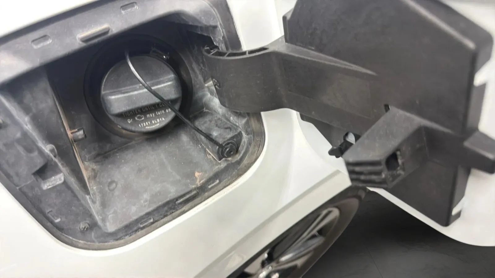 Used 2021 Nissan Sentra SV FWD image 29