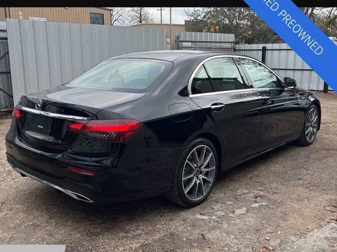 Used 2022 Mercedes-Benz E 350 Sedan image 3