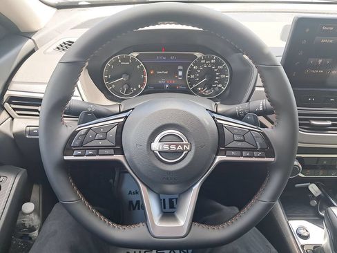 New 2026 Nissan Altima 2.5 SR AWD/4WD image 15