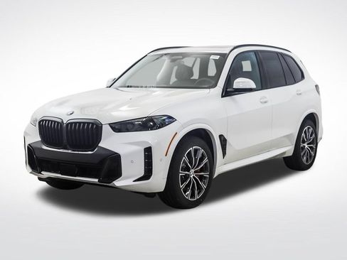 New 2026 BMW X5 xDrive40i w/ M Sport Package AWD/4WD image 1
