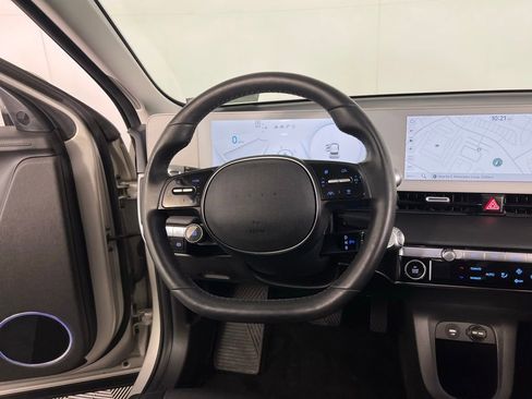 Used 2023 Hyundai Ioniq 5 SEL image 13