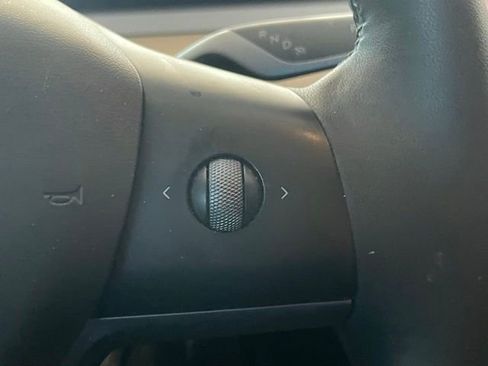 Used 2024 Tesla Model Y Long Range image 10