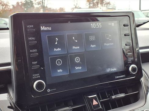 Certified 2022 Toyota Corolla Cross LE w/ Moonroof Package image 13