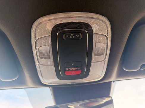 Used 2025 Hyundai Elantra SEL FWD image 23
