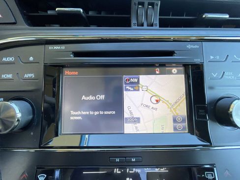 Used 2016 Toyota Avalon Touring image 13