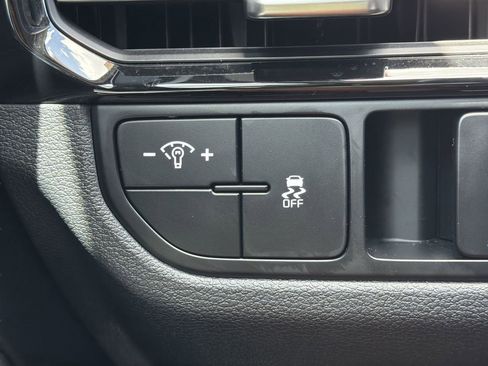 Used 2026 Kia Sportage LX FWD image 24
