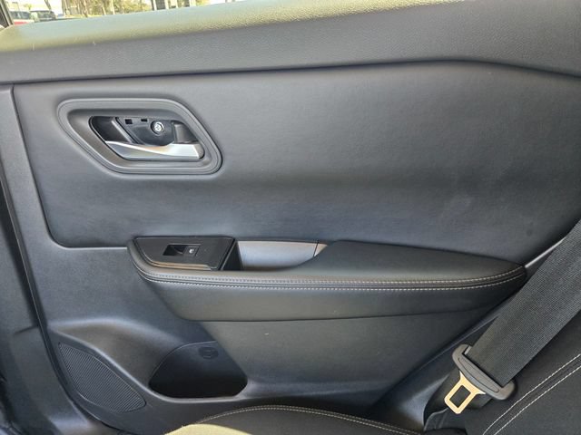 Used 2024 Nissan Rogue SV FWD image 11