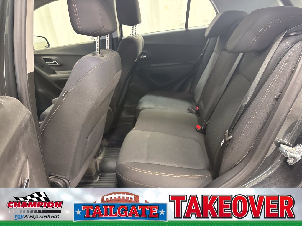 Used 2019 Chevrolet Trax LS FWD image 32