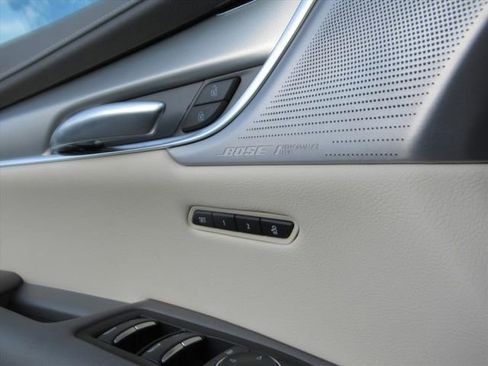 Used 2023 Cadillac XT5 Premium Luxury w/ Technology Package image 31