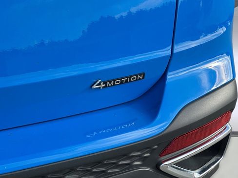 Used 2023 Volkswagen Taos SE w/ Panoramic Sunroof Package image 22