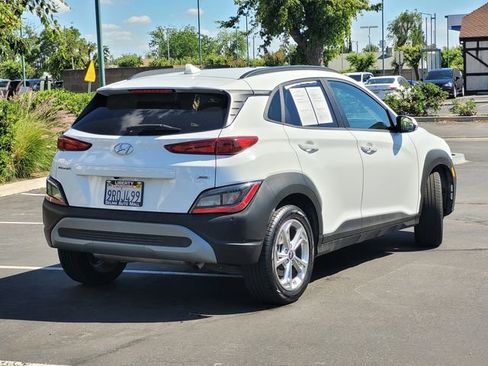 Used 2023 Hyundai Kona SEL AWD/4WD image 5