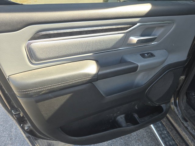 Used 2019 RAM 1500 Big Horn AWD/4WD image 5