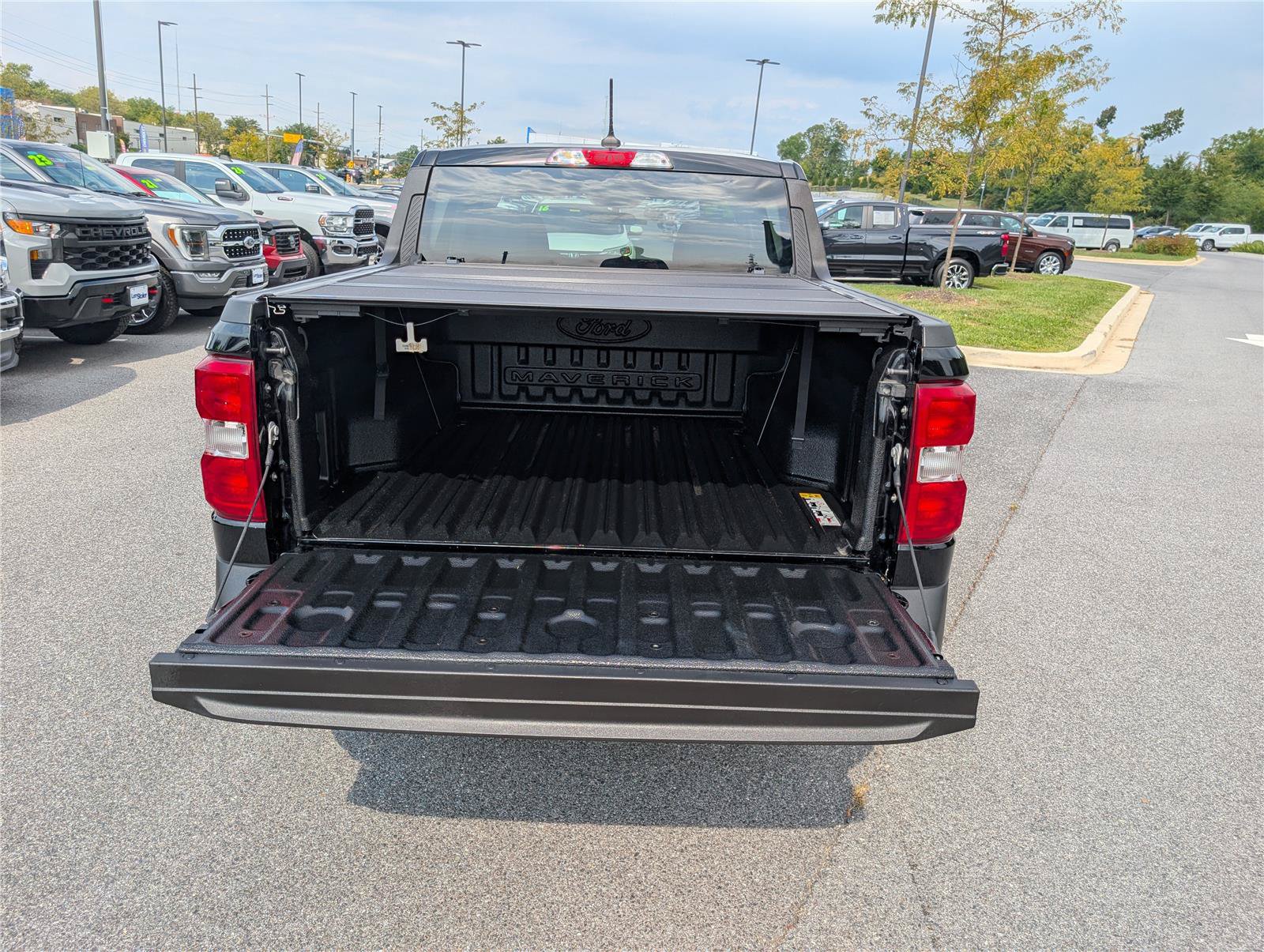 Used 2024 Ford Maverick XLT w/ XLT Luxury Package FWD image 12