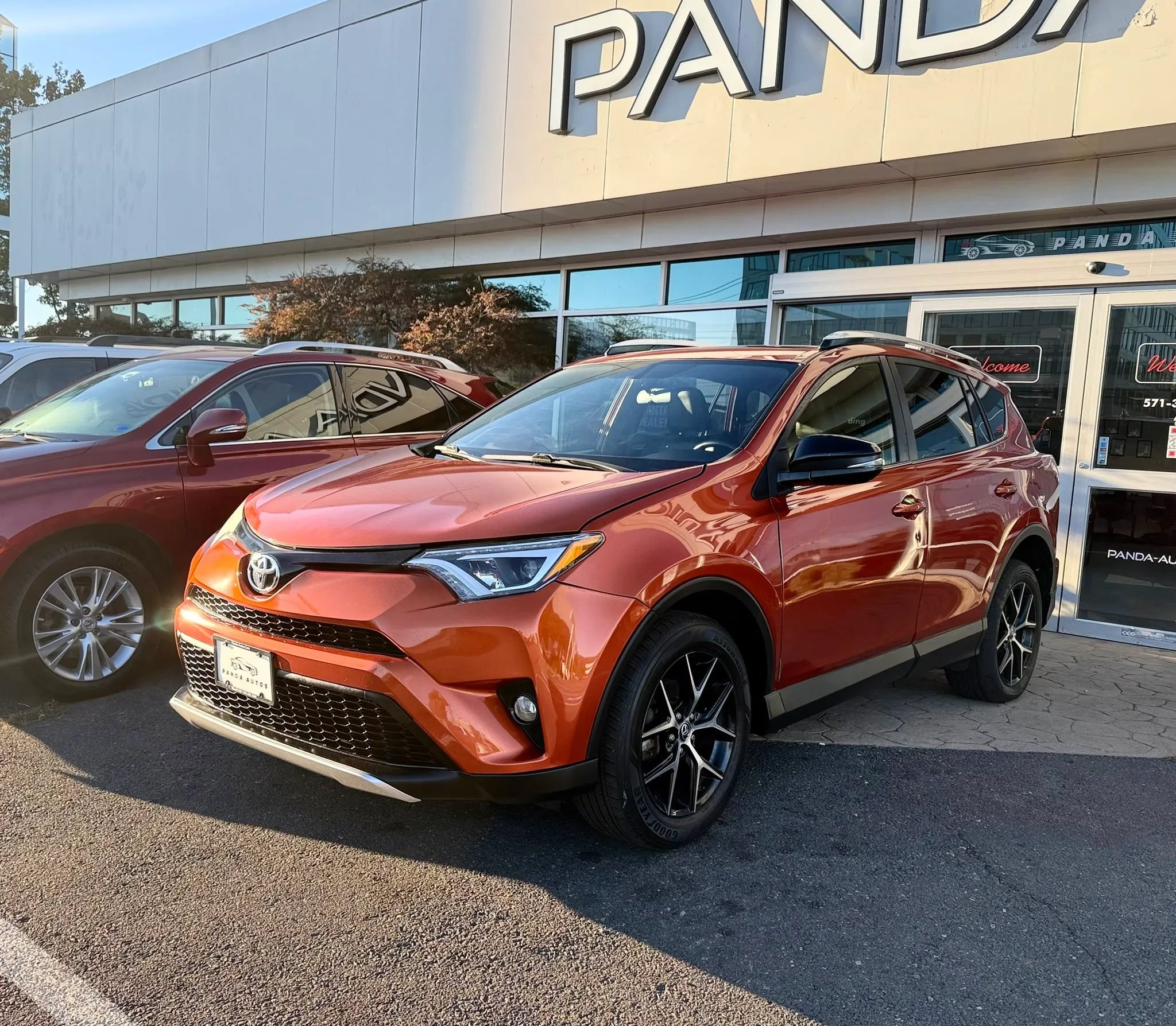 Used 2016 Toyota RAV4 SE AWD/4WD image 3