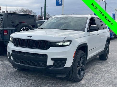 New 2025 Jeep Grand Cherokee L Altitude AWD/4WD image 1