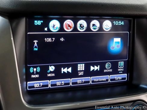 Used 2018 Chevrolet Suburban Premier image 22