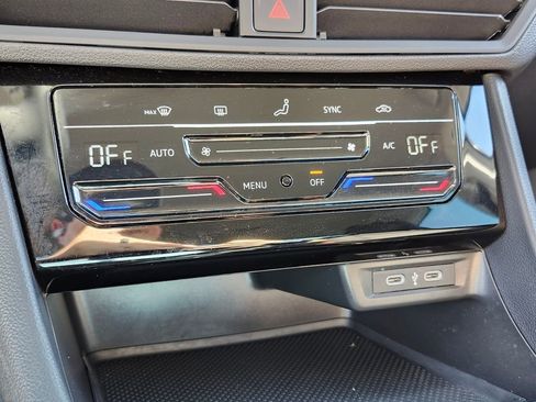 Used 2025 Volkswagen Jetta S image 22