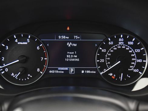 Used 2023 INFINITI QX55 Luxe w/ Cargo Package AWD/4WD image 15