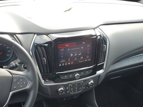 Certified 2023 Chevrolet Traverse LT FWD image 28