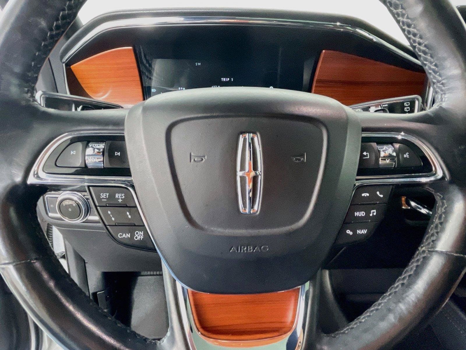 Used 2018 Lincoln Navigator L Reserve w/ Technology Package AWD/4WD image 14