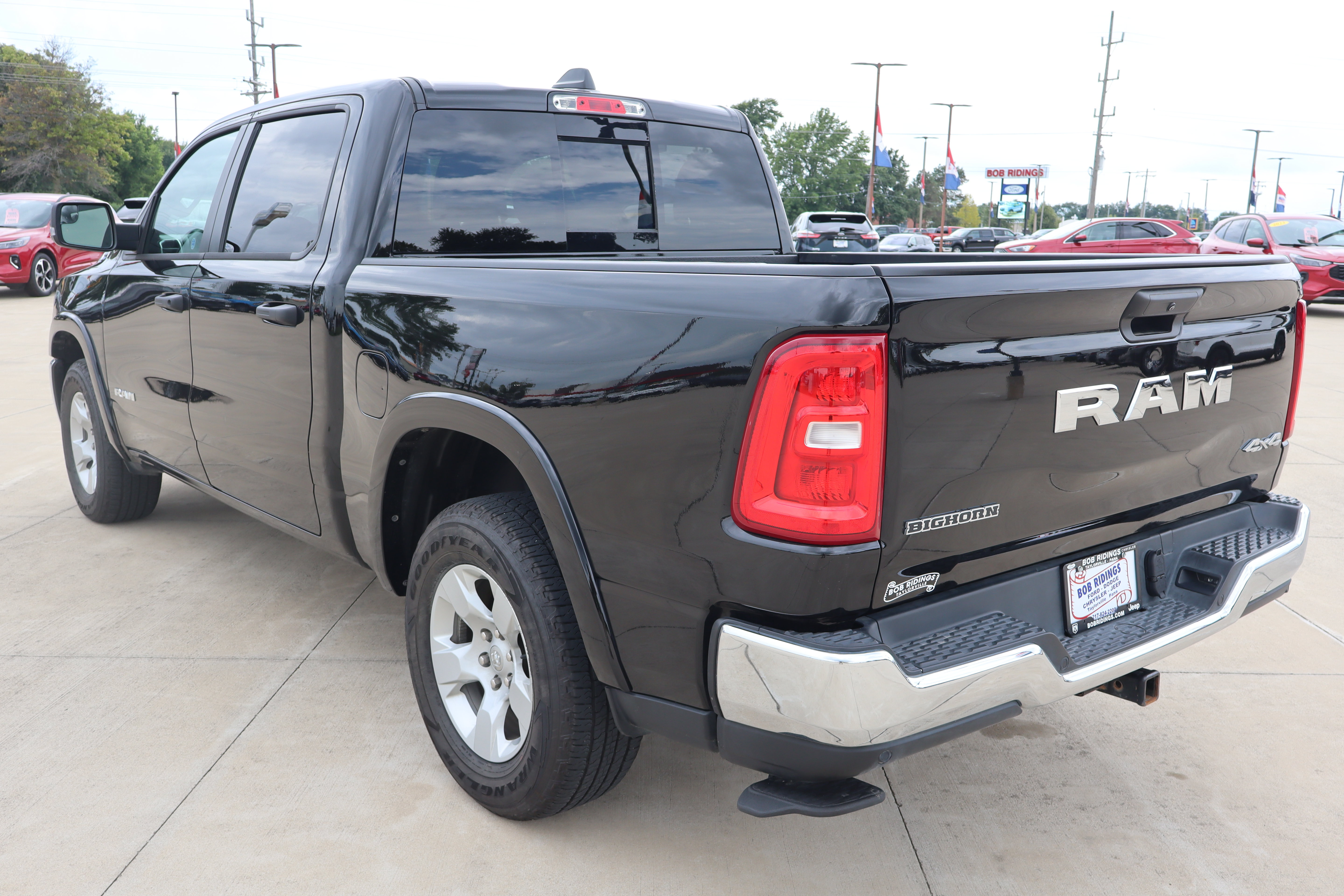 Used 2025 RAM 1500 Big Horn AWD/4WD image 7